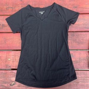 LIKE NEW V-neck black shirt
